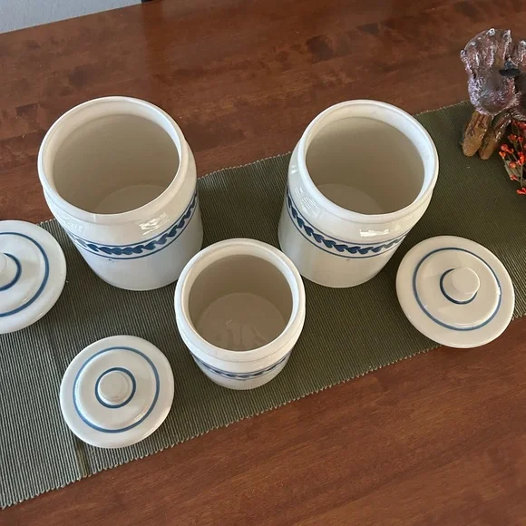 Vintage Hartstone Ohio Pottery Canister Set - Picture 3 of 9
